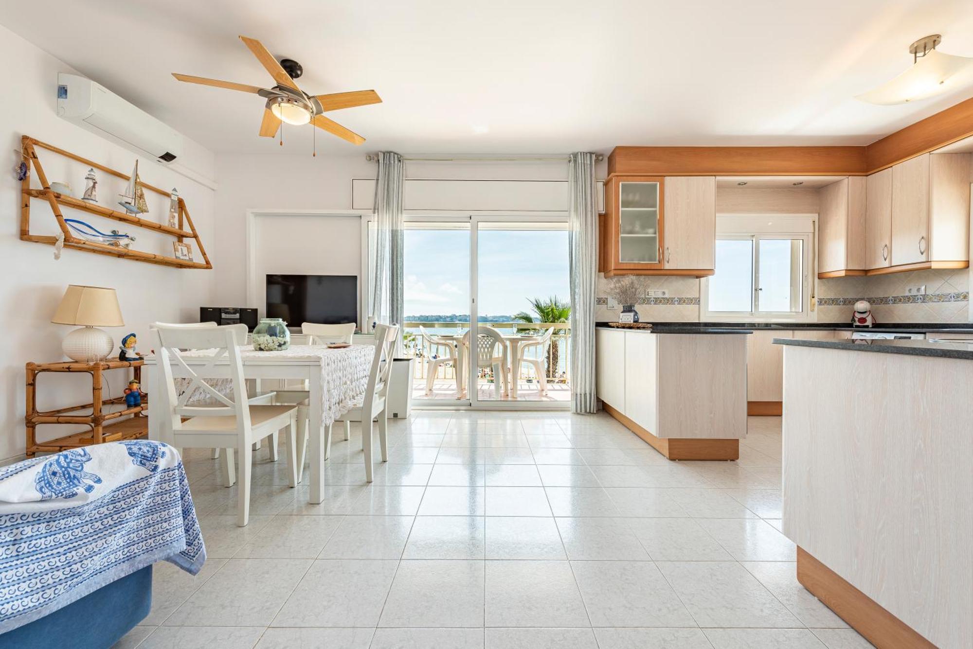 Apartamento Frente Al Mar Cambrils Exterior photo